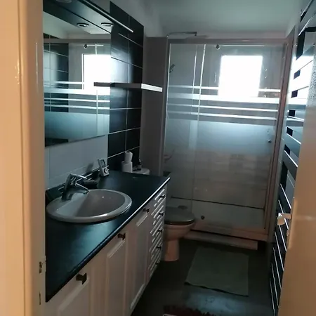 Апартаменты Au Joli Duplex Des Halles Coeur De Сет
