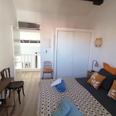 Апартаменты Au Joli Duplex Des Halles Coeur De